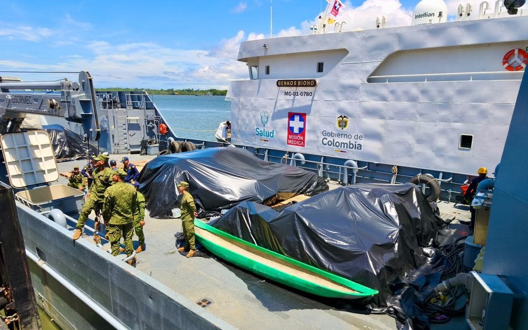 ARC “Bahía Colombia” transporta más de 130 toneladas de ayuda humanitaria